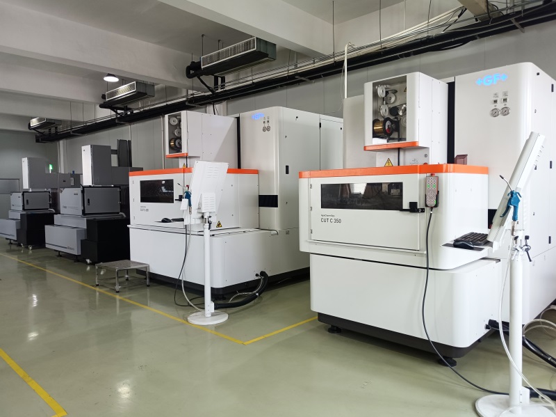 數(shù)控電火花線切割機(jī)床